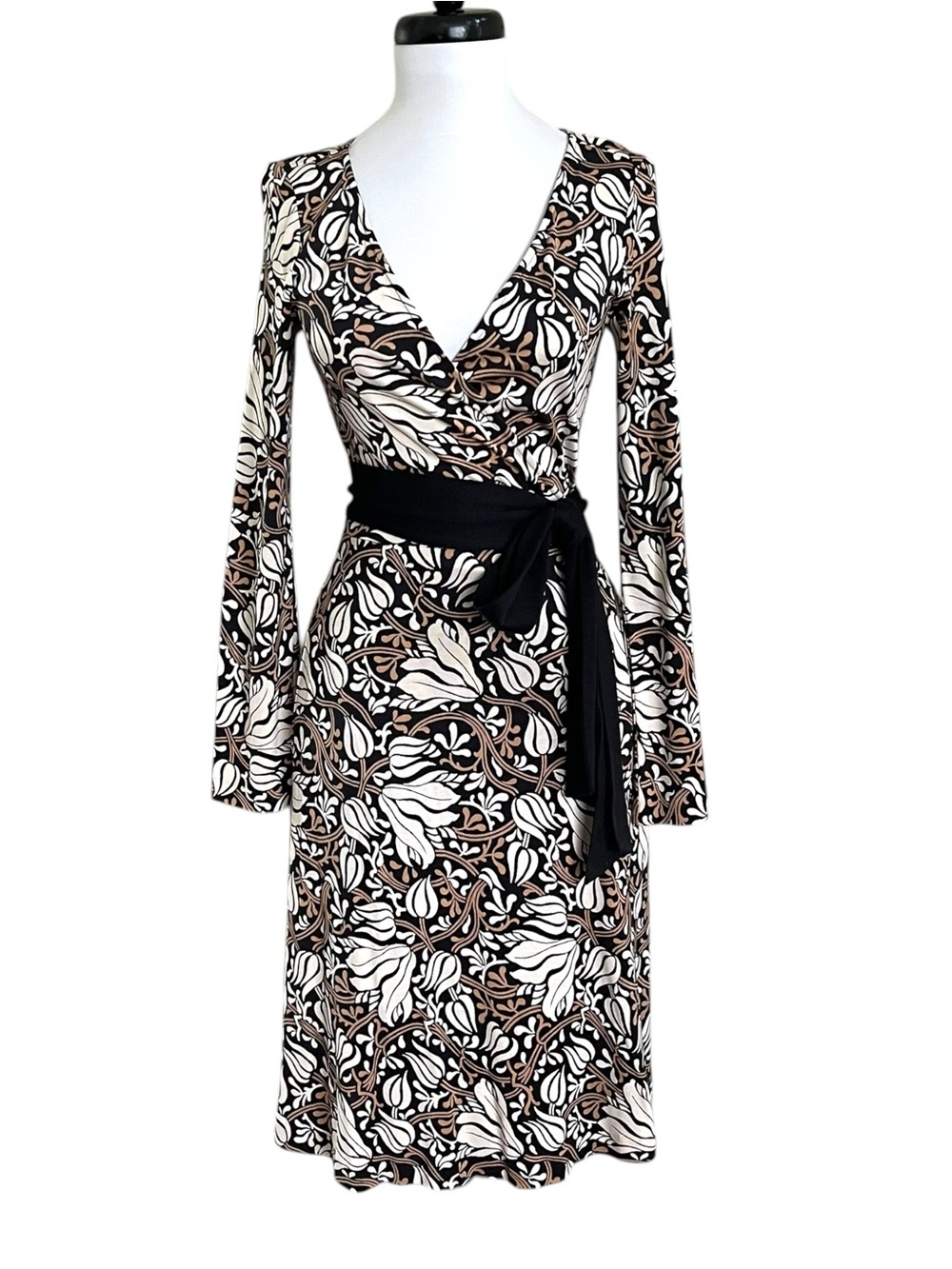Diane von Furstenberg Silk Wrap Midi Dress sz 2 Floral Brown Classic Office DVF - Picture 2 of 9